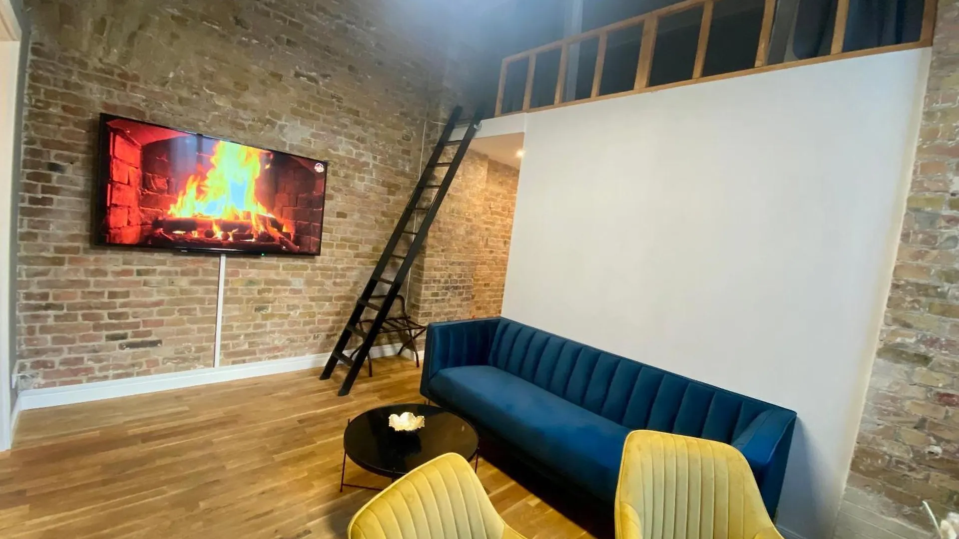 Central Studio In 5 Minutes To Alexanderplatz Apartment Berlin