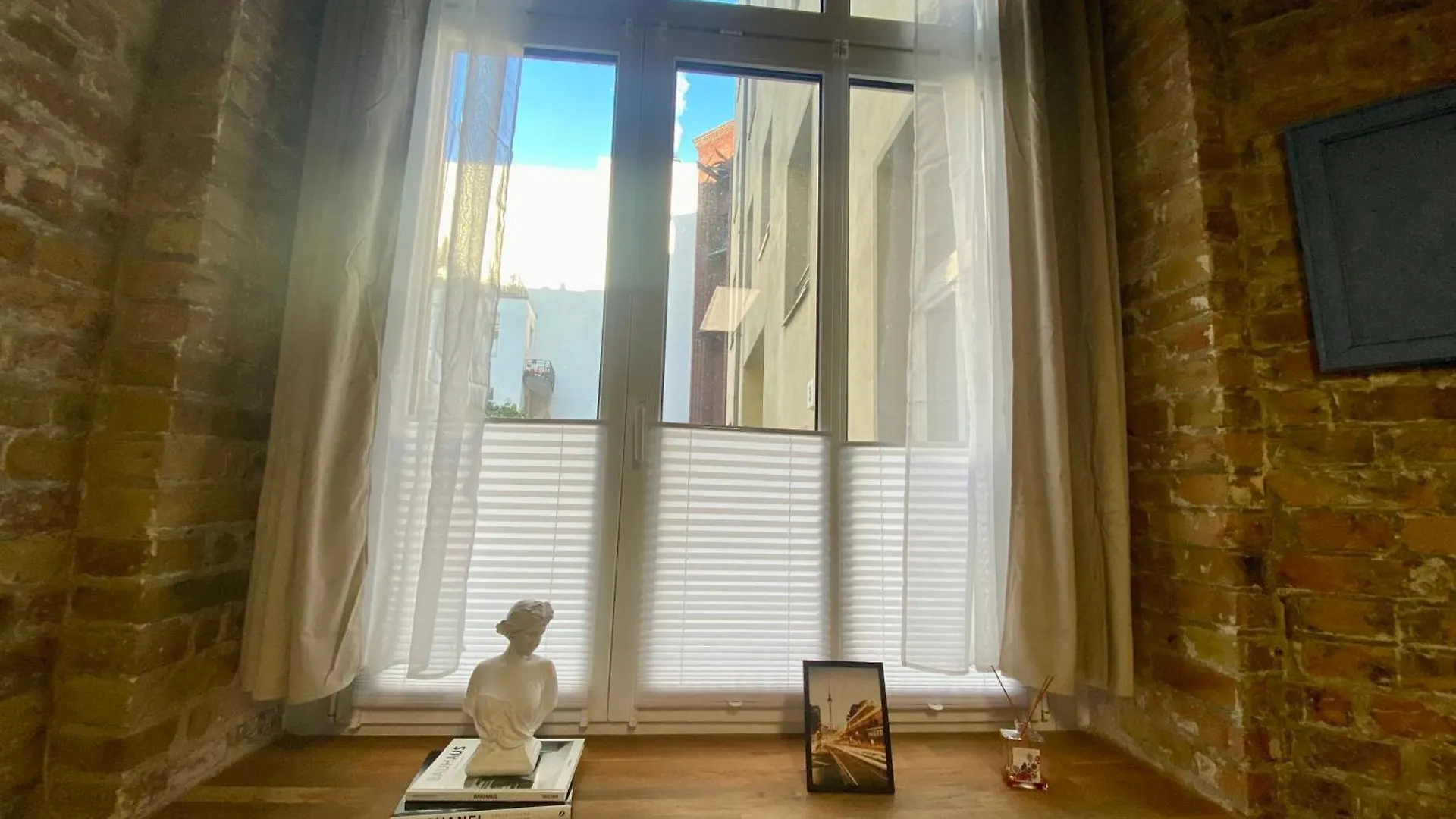 Central Studio In 5 Minutes To Alexanderplatz Apartment Berlin